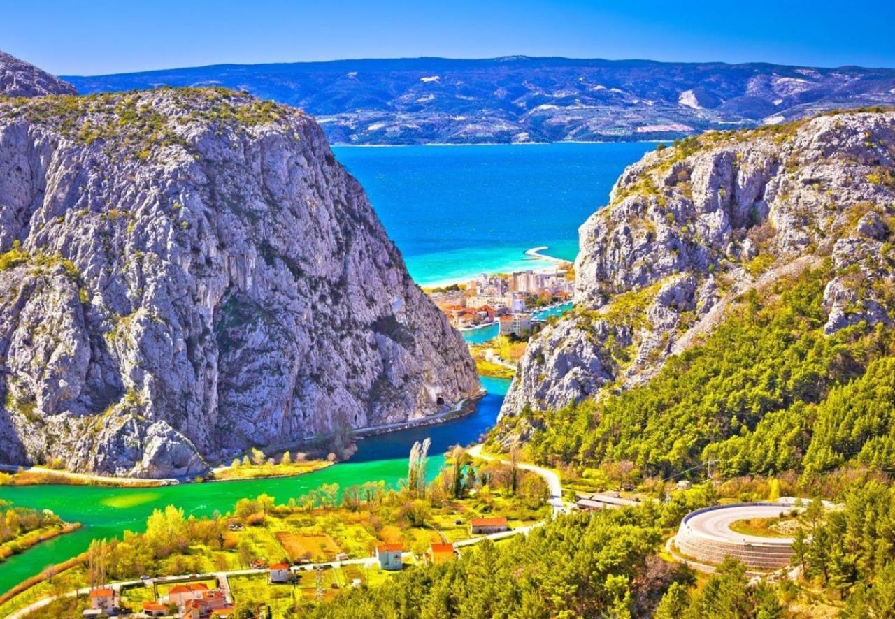 Apartments & Restaurant Galeb Marusici  Zewnętrze zdjęcie