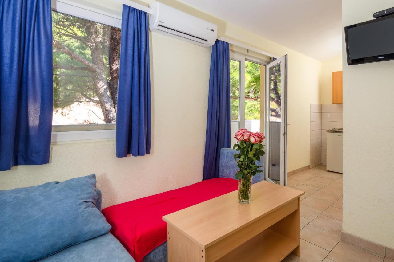 Apartments & Restaurant Galeb Marusici  Zewnętrze zdjęcie